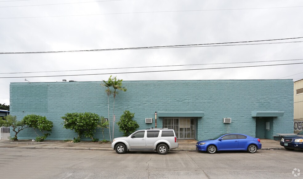 More Photos Of 94-061 Leokane St, Waipahu Warehouse For Lease