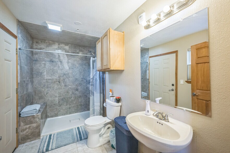 More Photos Of 5380 N Lariat Dr, Castle Rock Specialty For Sale