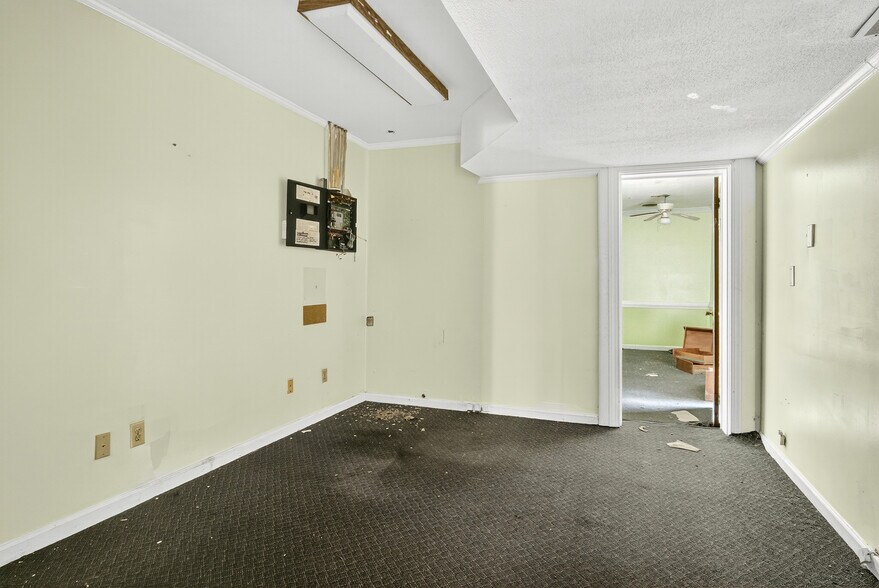 More Photos Of 306 S Allen Rd, Wake Forest Apartments For Sale