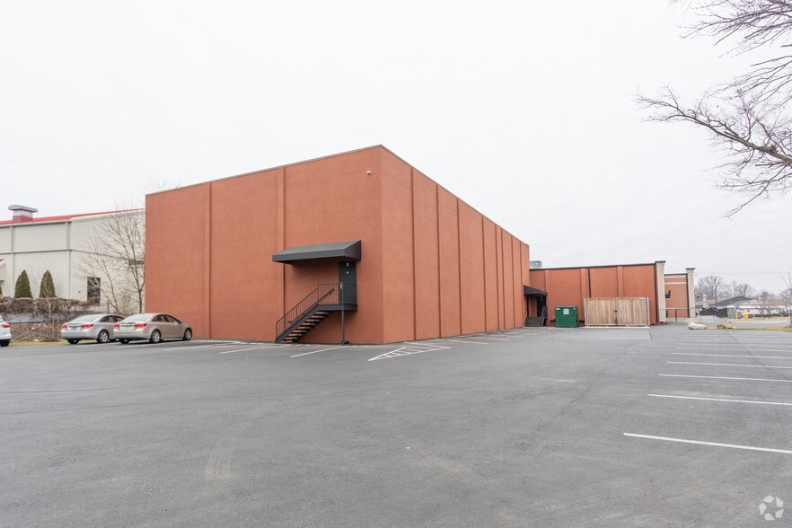 More Photos Of 331 Baltimore Pike, Bel Air Freestanding For Lease