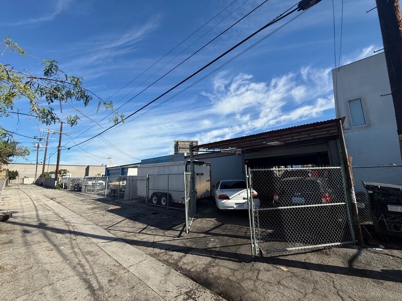 More Photos Of 6323-6331 Colfax Ave, North Hollywood Auto Repair For Sale