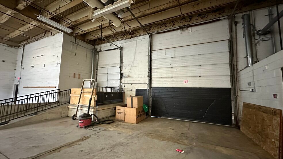 More Photos Of 1727-1801 Union Blvd, Allentown Warehouse For Lease