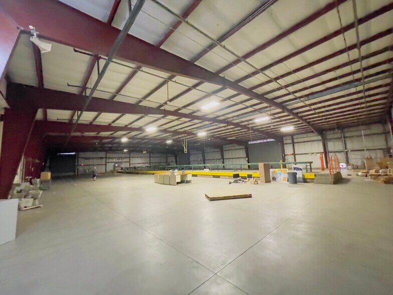More Photos Of 4062 E Industry Dr, Sierra Vista Warehouse For Lease
