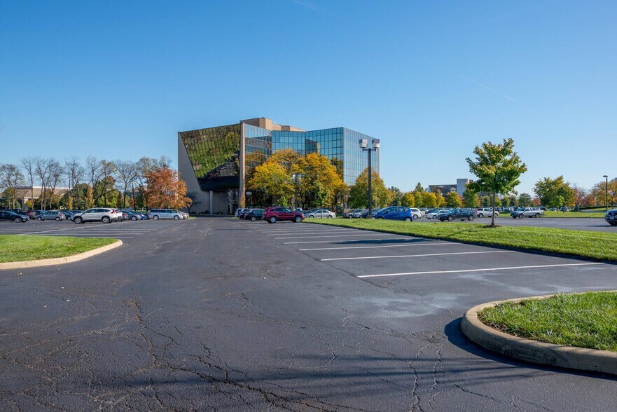 More Photos Of 555 Metro Pl N, Dublin Office For Lease