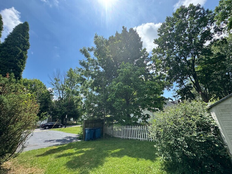 More Photos Of 5777 Summit St, Sylvania Specialty For Sale