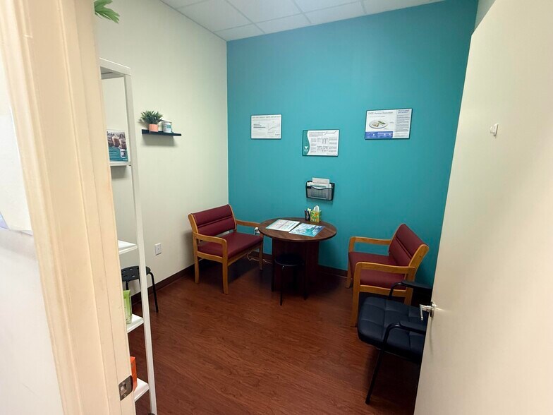 More Photos Of 13359 N Highway 183, Austin Storefront For Lease