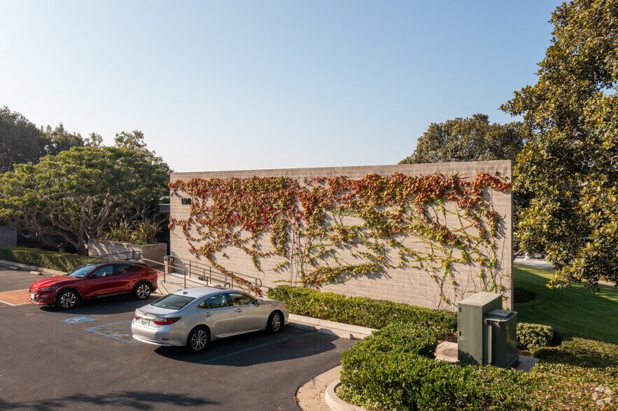 More Photos Of 190 Newport Center Dr, Newport Beach Office For Lease