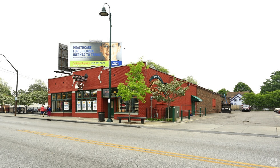 More Photos Of 6101 Detroit Ave, Cleveland Supermarket For Sale