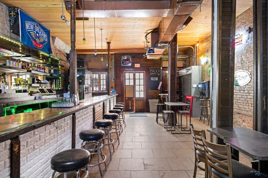 More Photos Of 735 St Joseph St, New Orleans Office For Lease