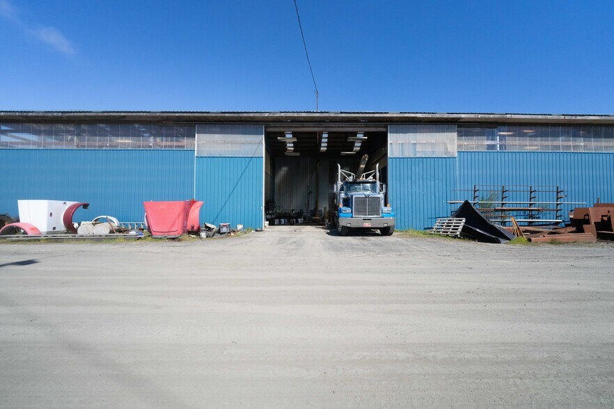 More Photos Of 93761 Hackett Ln, Coos Bay Distribution For Sale