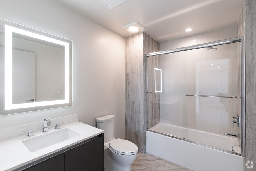 More Photos Of 4864 Melrose Ave, Los Angeles Apartments For Lease