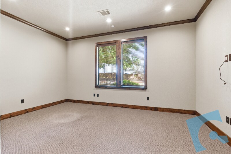 More Photos Of 9145 Belshire Dr, North Richland Hills Medical For Lease