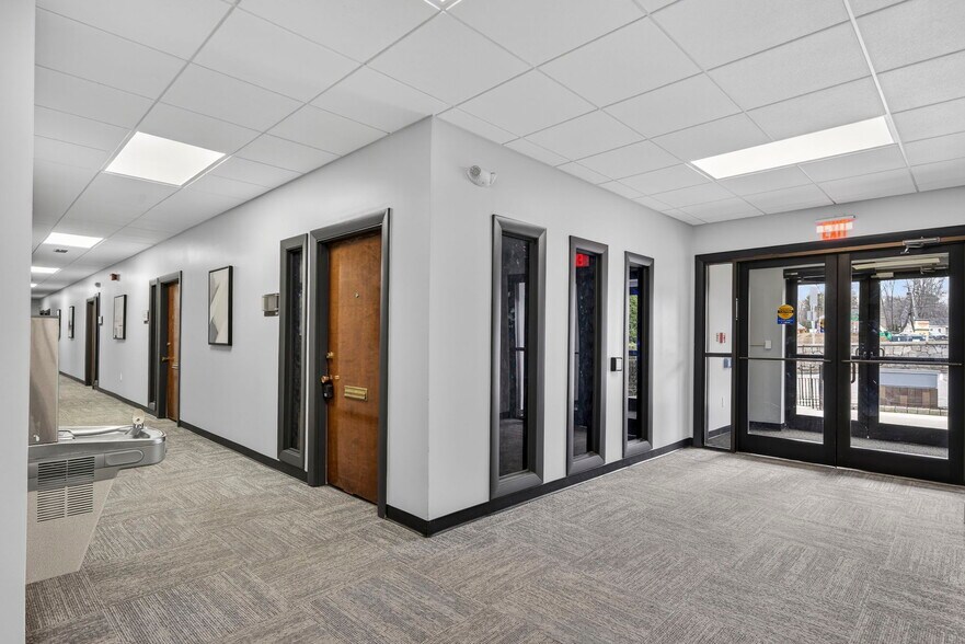More Photos Of 451 Andover St, North Andover Medical For Sale