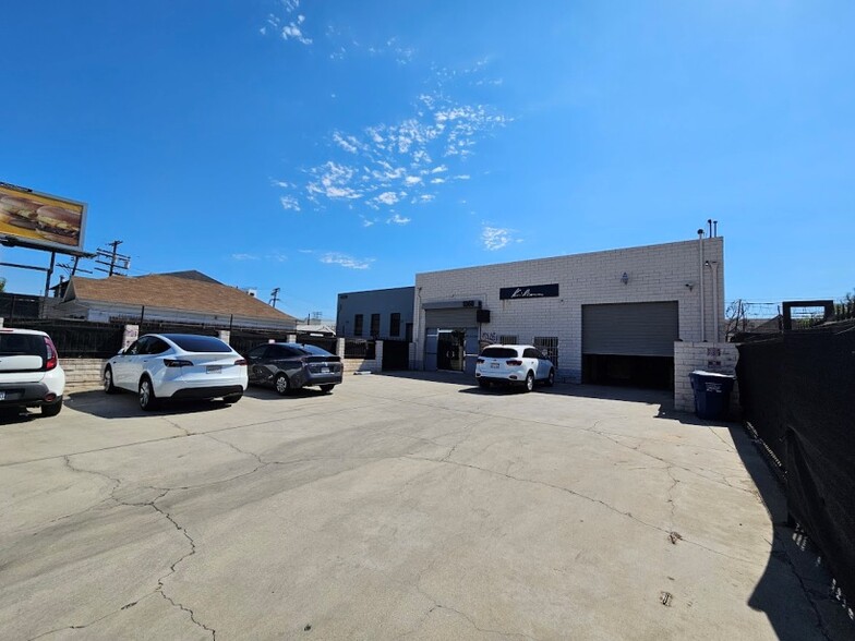 Primary Photo Of 1368 E Washington Blvd, Los Angeles Auto Repair For Sale