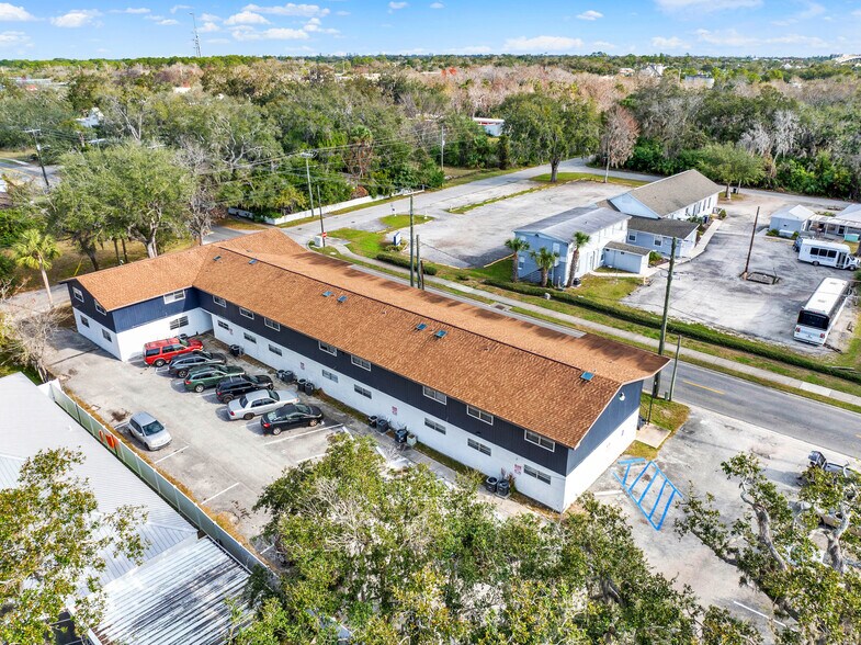 More Photos Of 450 Tomoka Ave, Ormond Beach Apartments For Sale