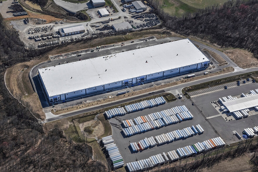 Primary Photo Of 1725 Lakeland Park Dr, Burlington Warehouse For Lease