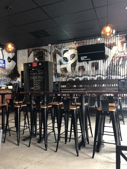 More Photos Of 108 W 3rd St, Long Beach Restaurant For Sale