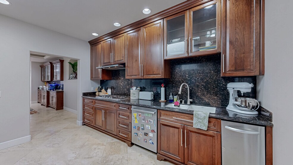 More Photos Of 139 N Grand Ave, Pullman Apartments For Sale