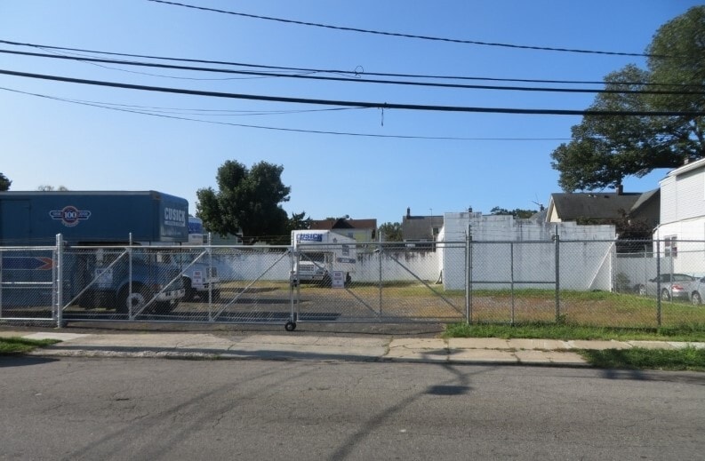 More Photos Of 13-23 Steiner Pl, North Plainfield Warehouse For Sale