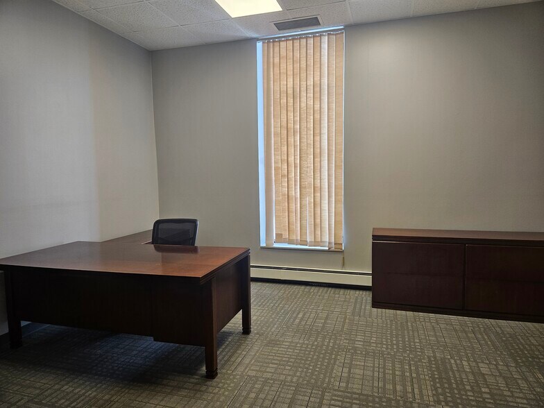 More Photos Of 3265 Main St, Weirton Bank For Sale