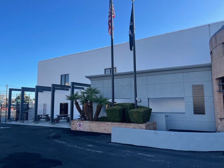 More Photos Of 730 Las Vegas Blvd, Las Vegas Office For Lease