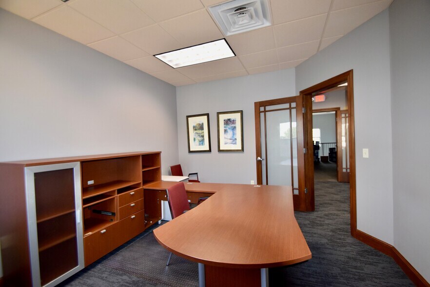 More Photos Of 36097 Westminister Ave, North Ridgeville Office For Lease