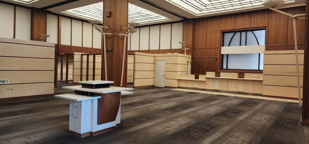 More Photos Of 101 N Main St, Greenville Office Residential For Lease