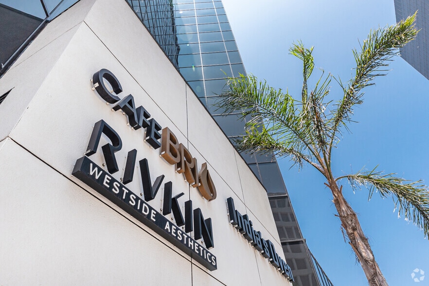 More Photos Of 11645 Wilshire Blvd, Los Angeles Medical For Lease