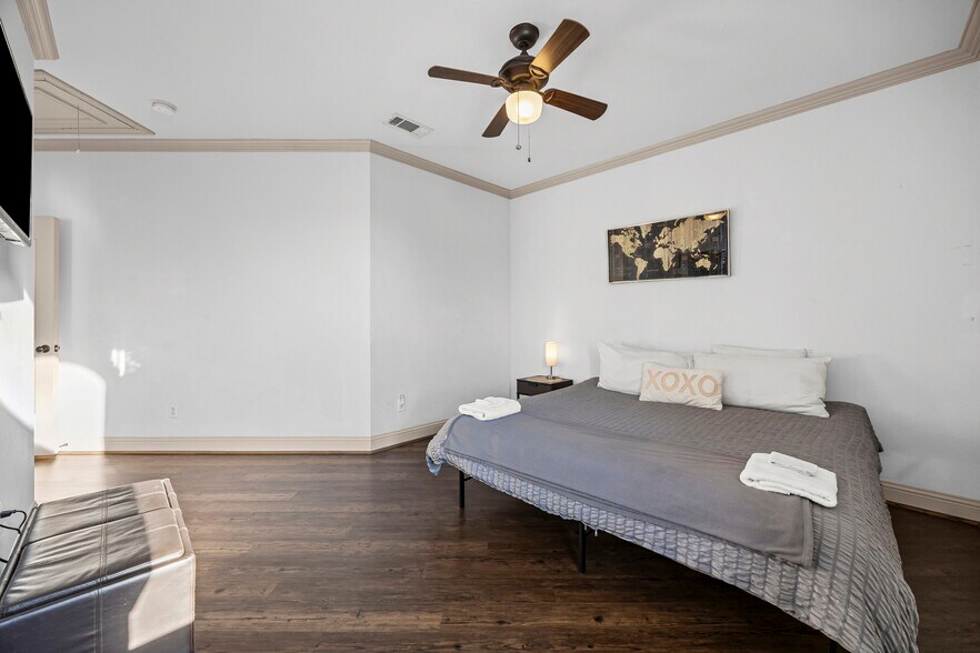 More Photos Of 5100 Mission Ave, Dallas Apartments For Sale