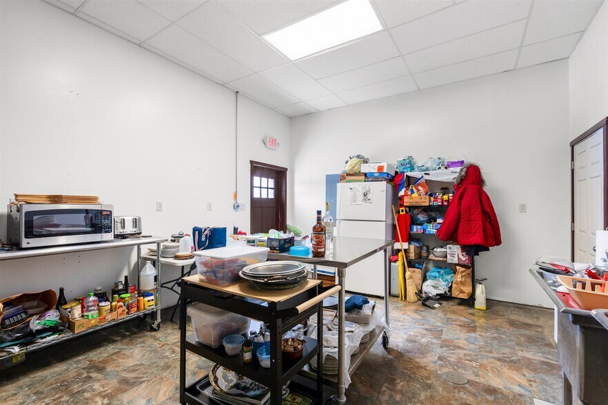 More Photos Of 4504 Bussey Rd, Syracuse General Retail For Sale