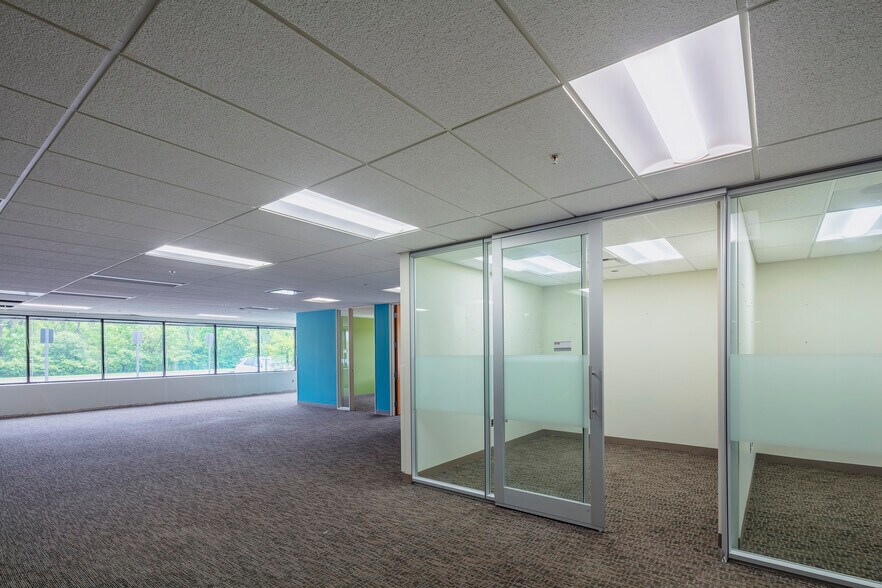 More Photos Of 5062 Brittonfield Pky, East Syracuse Office For Sale