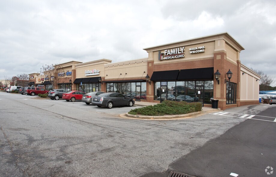 Primary Photo Of 1605-1631 Highway 20, McDonough Unknown For Lease