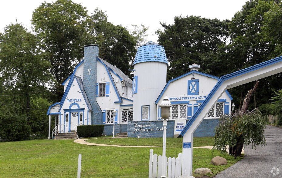 More Photos Of 116 N Central Ave, Hartsdale Medical For Sale