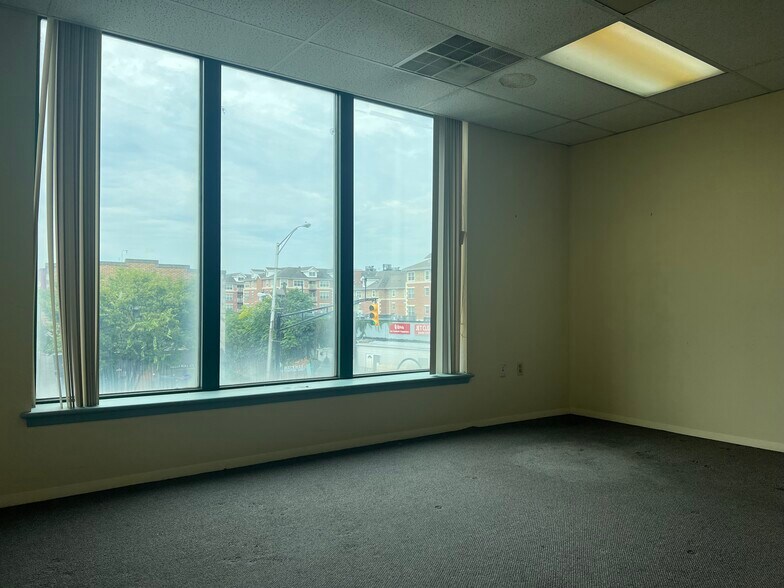 More Photos Of 5 E Palisade Ave, Englewood Storefront Retail Office For Lease