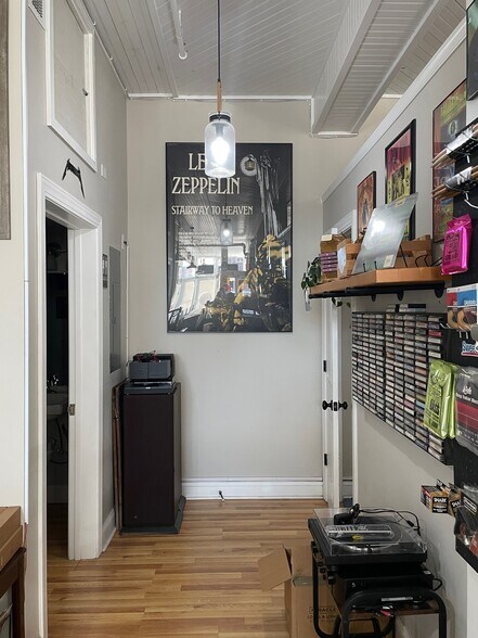More Photos Of 610 E Fearing St, Elizabeth City General Retail For Lease