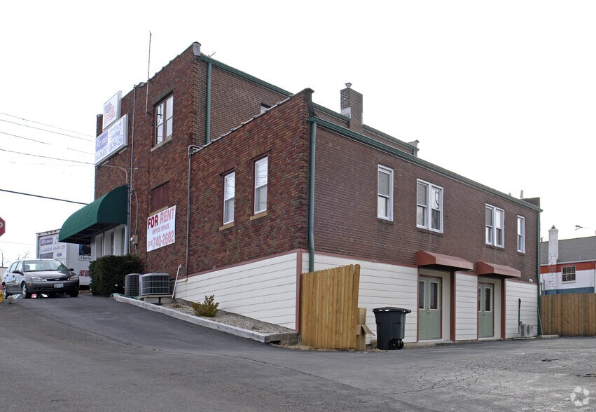 More Photos Of 9701-9703 Gravois Rd, Saint Louis Storefront Retail Office For Sale