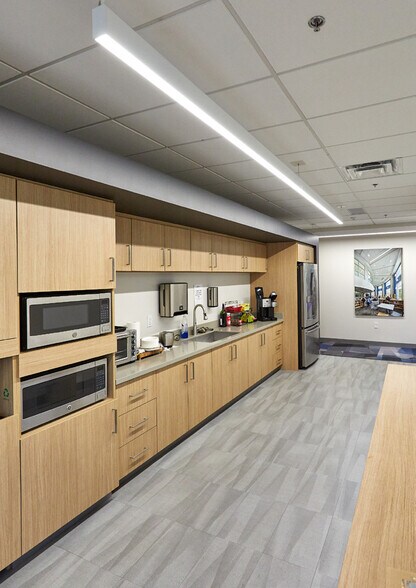 More Photos Of 800 Waterfront Dr, Pittsburgh Office For Lease