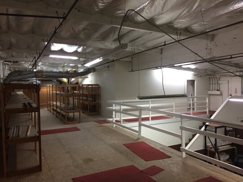 More Photos Of 245 Fischer Ave, Costa Mesa Light Manufacturing For Lease