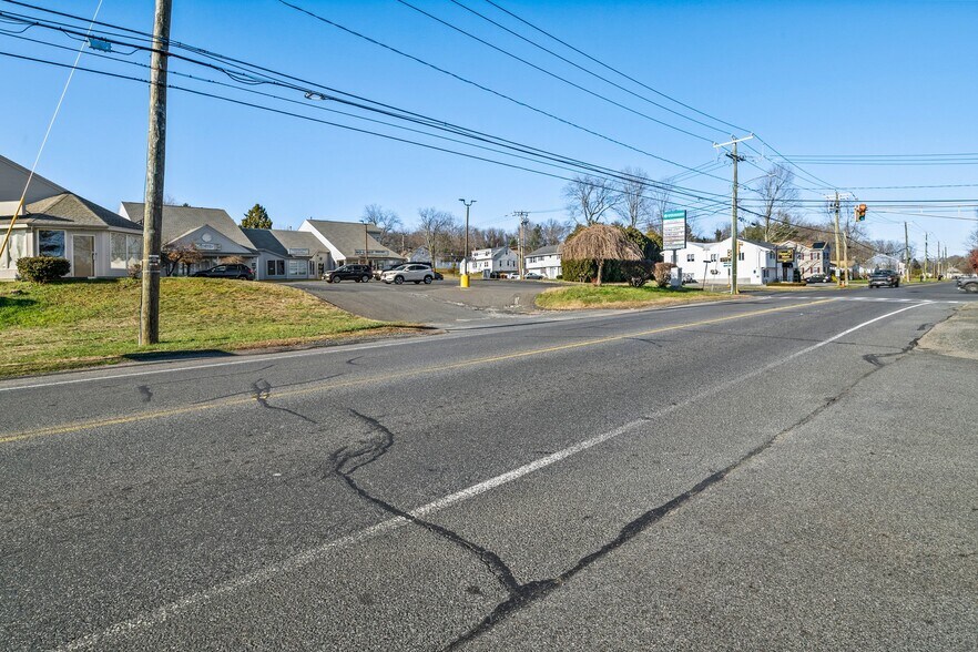 More Photos Of 343 N Westfield St, Feeding Hills Unknown For Lease