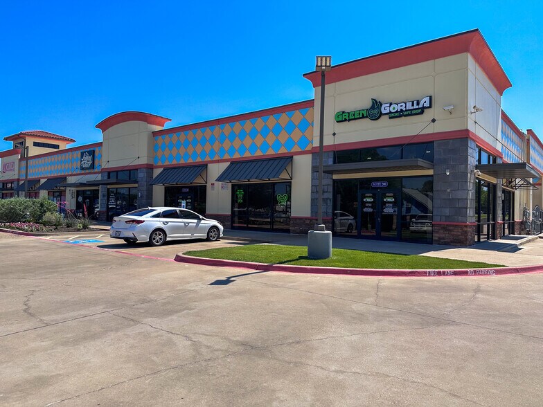 More Photos Of 513 W Jefferson St, Grand Prairie Unknown For Lease