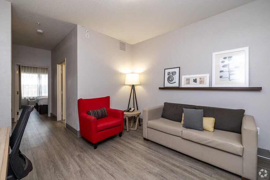 More Photos Of 2550 Freeway Blvd, Brooklyn Center Hotel For Sale