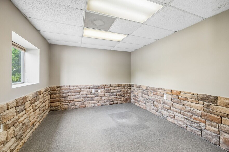 More Photos Of 1311 W College St, Murfreesboro Industrial For Sale