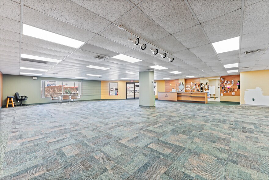 More Photos Of 1771-1777 Boston Rd, Springfield Freestanding For Sale