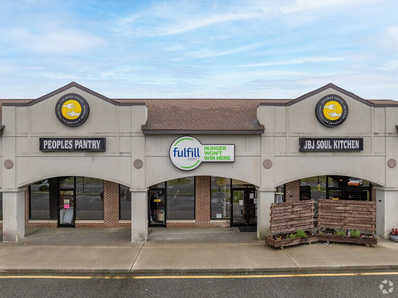 More Photos Of 1769-1795 Hooper Ave, Toms River Freestanding For Lease