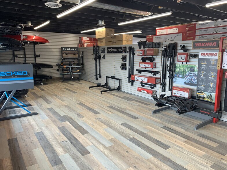 More Photos Of 7560 S University Blvd, Centennial Storefront Retail Office For Sale