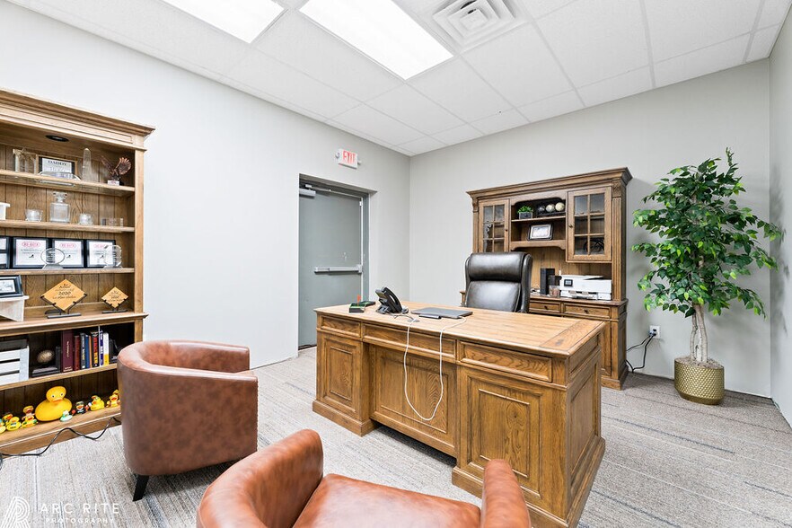 More Photos Of 5820 66th St, Lubbock Storefront Retail Office For Sale