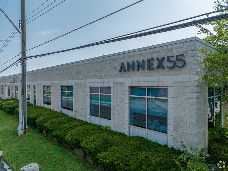 More Photos Of , Hamilton Unknown For Sale