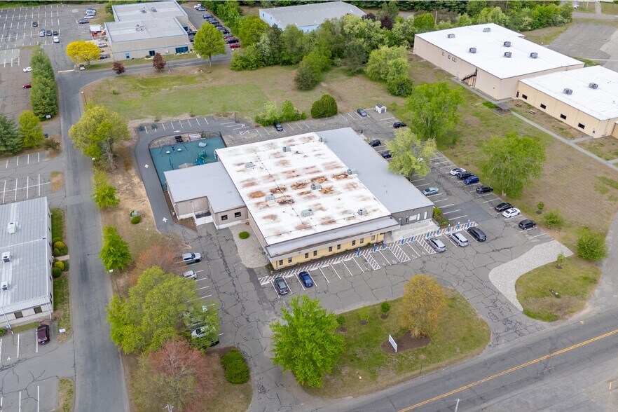 More Photos Of 2024 Westover Rd, Chicopee Warehouse For Sale