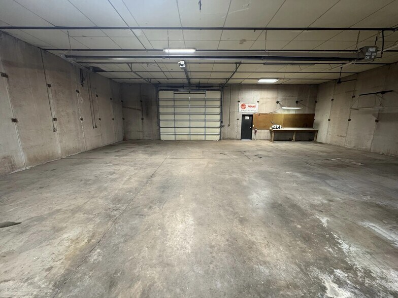 More Photos Of 10121 OK-54, Weatherford Industrial For Sale