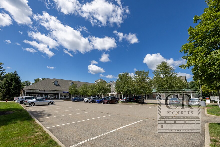 More Photos Of 942 Route 376, Wappingers Falls Unknown For Lease